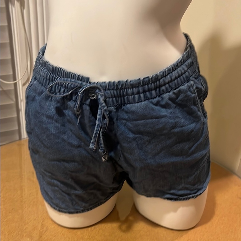 Gap Women’s Blue Denim Drawstring Shorts Size 8 - Picture 12 of 16